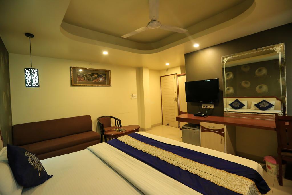 Hotel Rajlaxmi Бхопал Екстер'єр фото